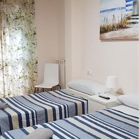 Javier Pedrouzo Sleeping Group Hotel Buitenkant foto