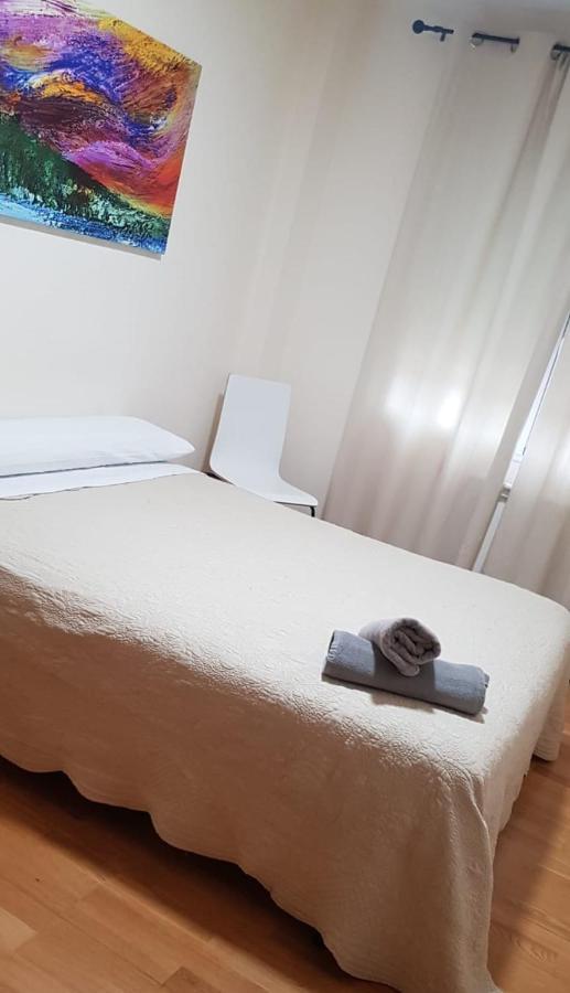 Javier Pedrouzo Sleeping Group Hotel Buitenkant foto