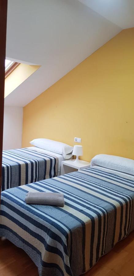 Javier Pedrouzo Sleeping Group Hotel Buitenkant foto
